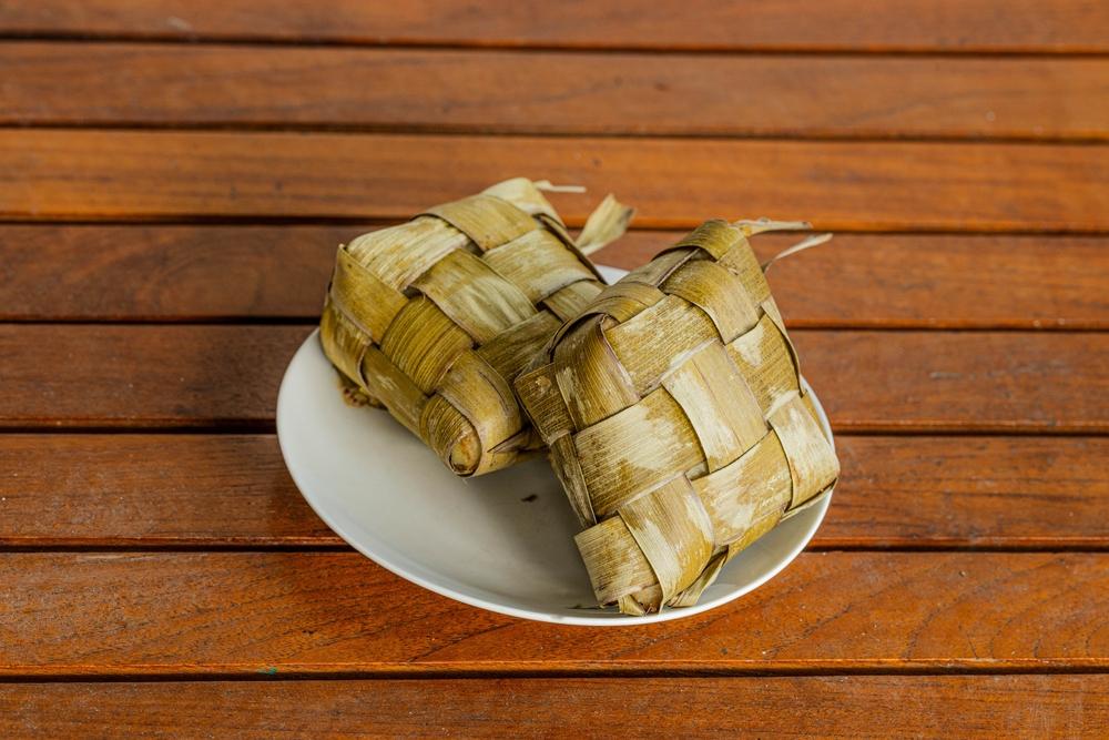 Ketupat Colet Khas Kabupaten Ketapang, Gurih dan Unik