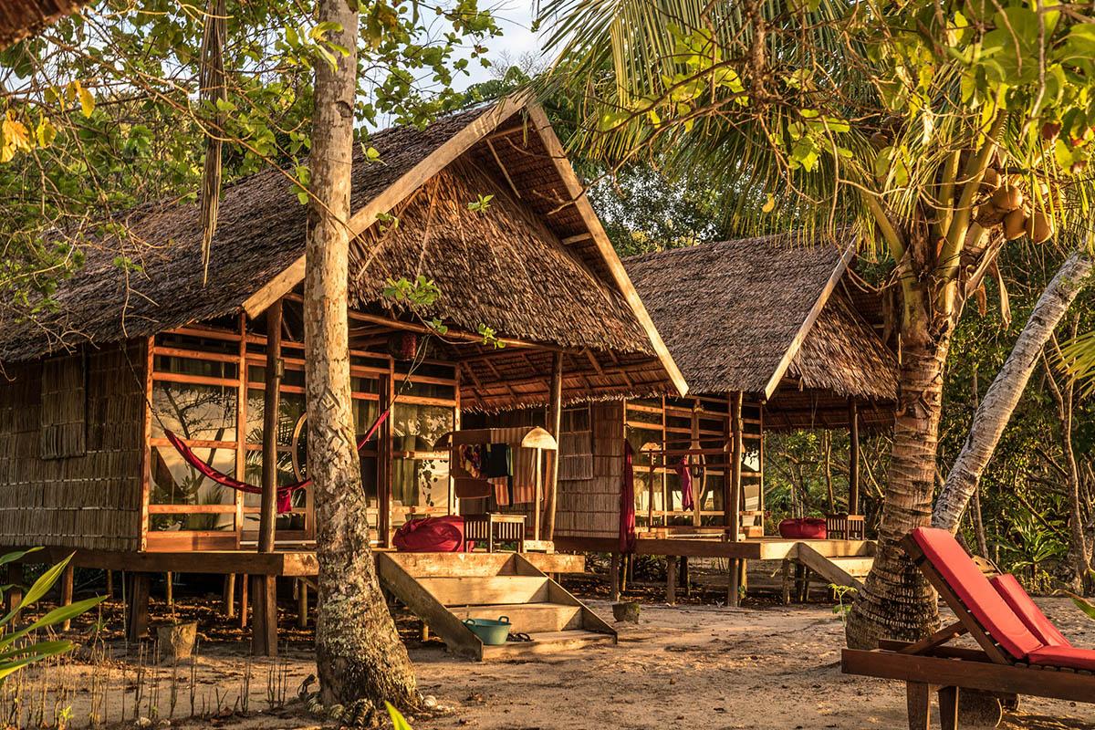 Punya Rencana ke Raja Ampat? 5 Resor Eksotis Ini Bisa Jadi Pilihan!