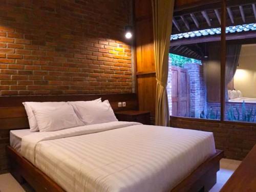 8 Beautiful Hotels Closest to Magnificent Borobudur